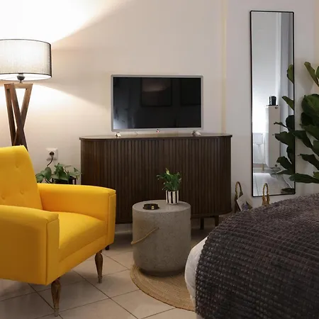 Happy Place # 1 * Volos